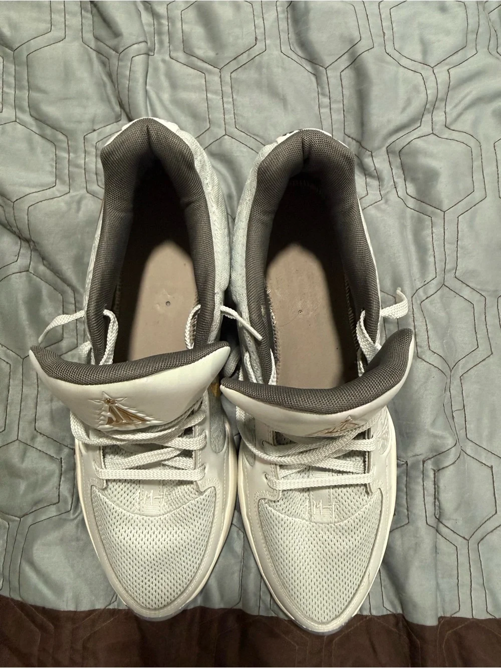 Nike Ja 2 ‘Tree Top’ XMAS BasketballLight Silver and Metallic Gold Mens Size 15